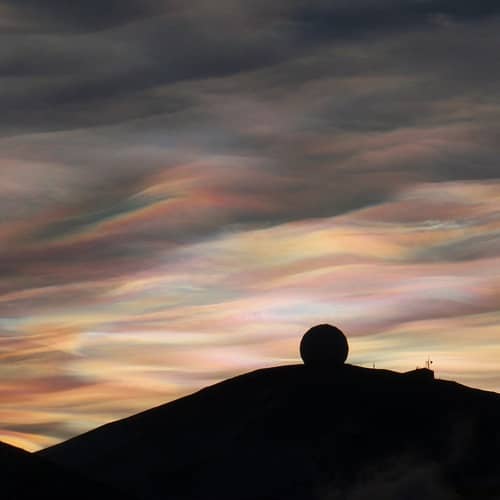 Zdjęcie kolorowego nieba.