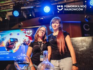 fot.-TKaminski_Experyment_Pomorska-Noc-Naukowców_29_09_23_294_-min
